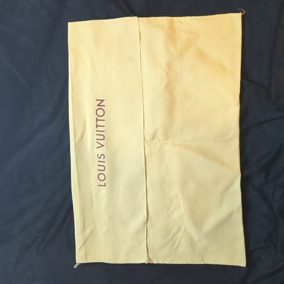 Louis Vuitton large dust bag - Picture 2 of 4